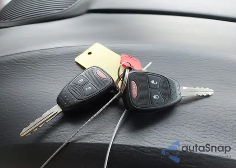 2005 Dodge Caravan Sxt из США, поврежденный, VIN 1D4GP45RX5B289704